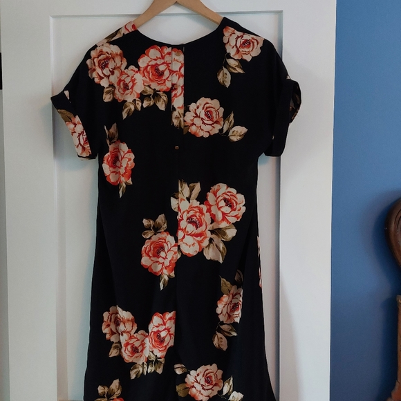 A New Day Dress Size Medium - Picture 9 of 12